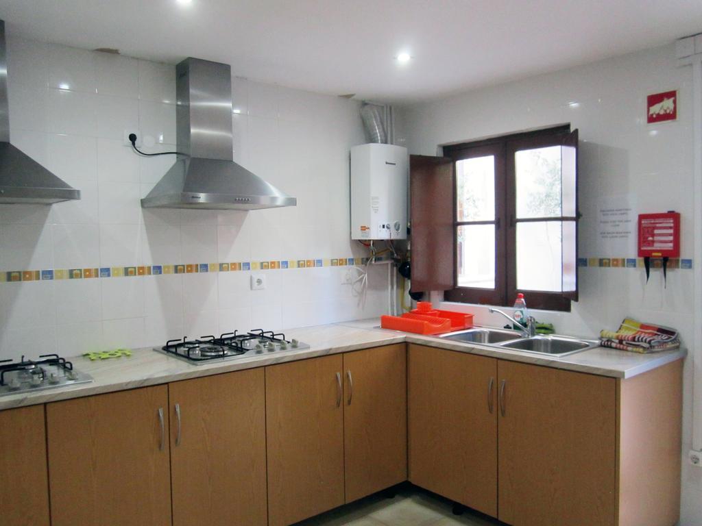 Local Duarte's Guest house *
